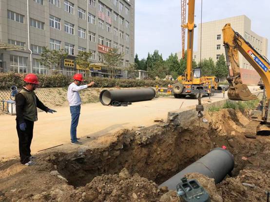 管线所多举措更替市区老旧管线.jpg